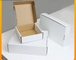 جعبه کاغذ راه راه زیست تخریب پذیر 15x15x5 سانتی متر جعبه کاغذ تاشو سفید ساده